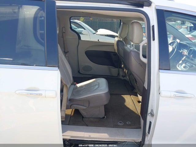 2C4RC1BG4JR142566 Chrysler Pacifica Touring L
