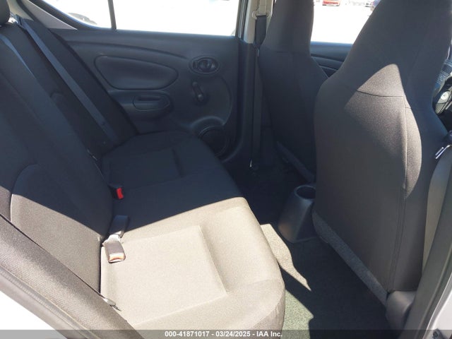 3N1CN7AP0HL832894 Nissan Versa 1.6 S