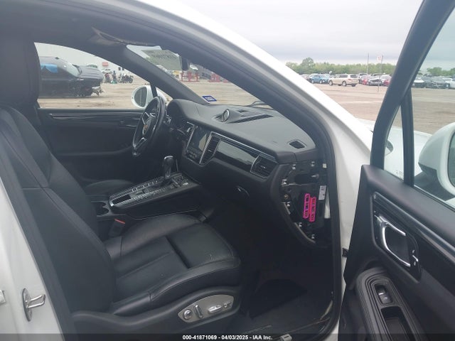 WP1AB2A53HLB17889 Porsche MACAN S