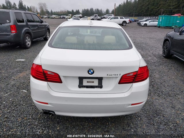 WBA5A5C57GD529498 BMW 2016