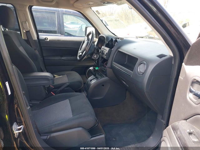 Jeep Patriot Latitude 2014 1C4NJRFB3ED615996 Image 5