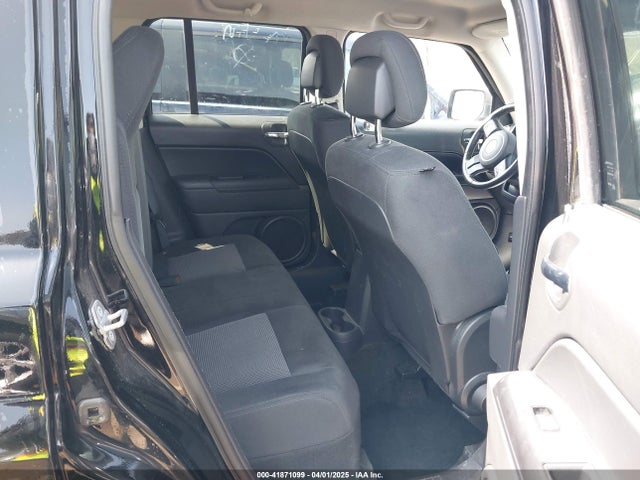 Jeep Patriot Latitude 2014 1C4NJRFB3ED615996 Image 8