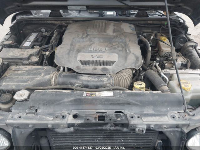 1C4BJWDG7EL244749 Jeep Wrangler Unlimited Sport