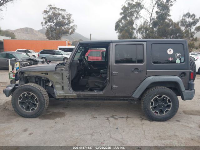 1C4BJWDG7EL244749 Jeep Wrangler Unlimited Sport