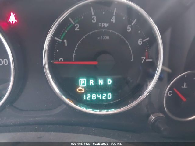 1C4BJWDG7EL244749 Jeep Wrangler Unlimited Sport