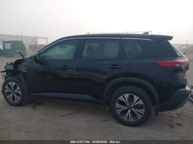 5N1BT3BA8NC727850 Nissan Rogue Sv Fwd