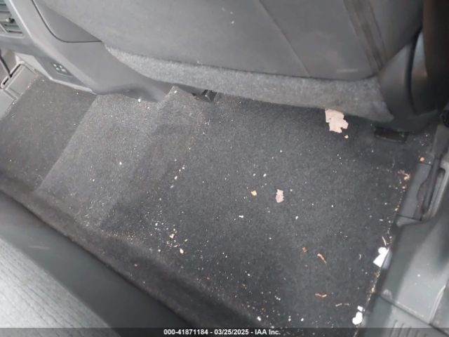 5N1BT3BA8NC727850 Nissan Rogue Sv Fwd