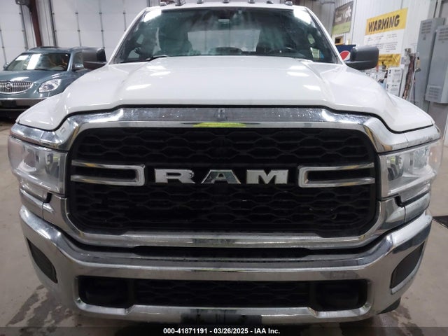 3C6UR5CL7NG169467 RAM 2500 Tradesman  4x4 6'4 Box