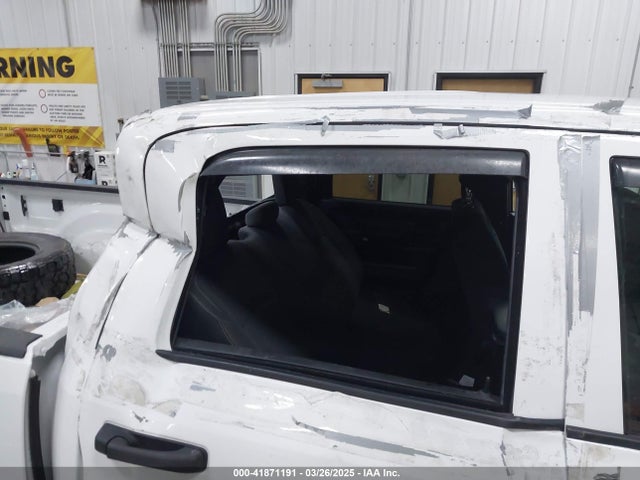 3C6UR5CL7NG169467 RAM 2500 Tradesman  4x4 6'4 Box