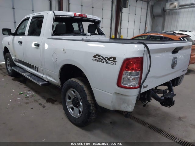 3C6UR5CL7NG169467 RAM 2500 Tradesman  4x4 6'4 Box