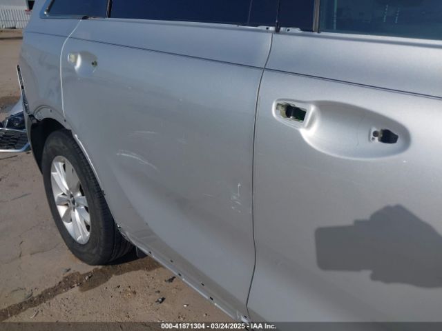 5XYPG4A39LG675807 KIA Sorento 2.4l Lx