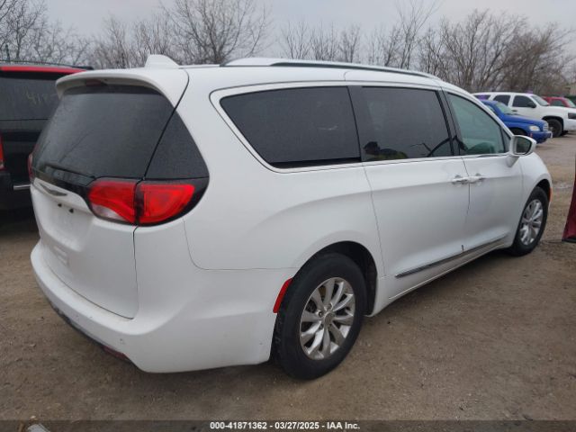 2019 CHRYSLER PACIFICA 2C4RC1BG9KR539594 Photo 3