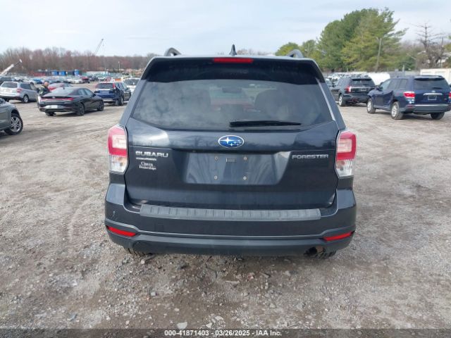 JF2SJAGC0JH452501 Subaru Forester 2.5i Premium