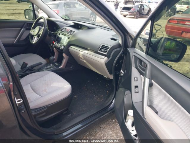 JF2SJAGC0JH452501 Subaru Forester 2.5i Premium