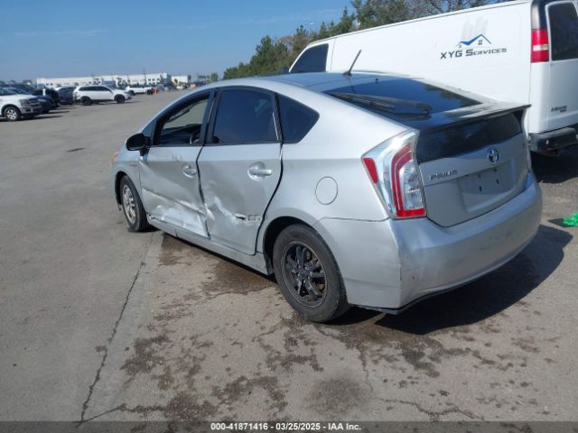 JTDKN3DU8F0484985 Toyota Prius Two