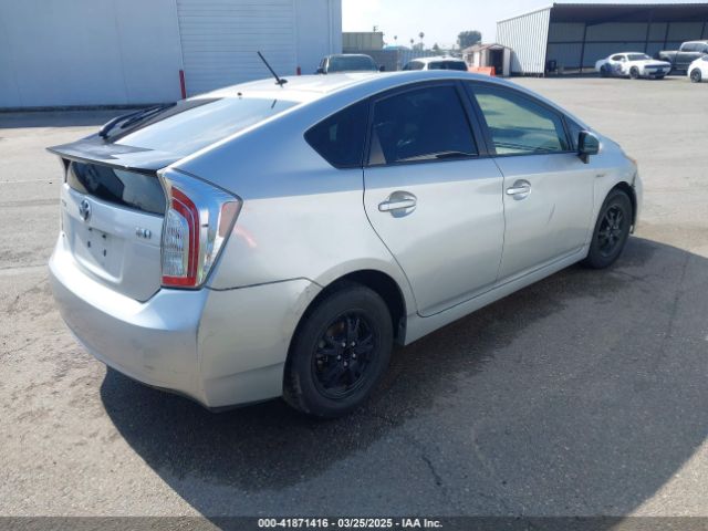 JTDKN3DU8F0484985 Toyota Prius Two