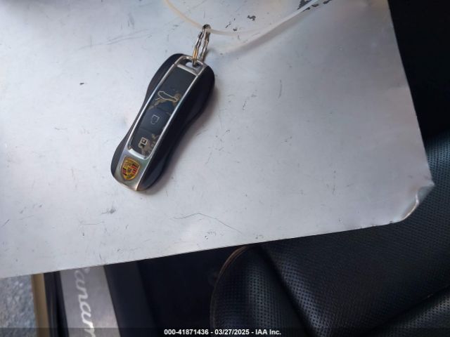 WP0AA2A76KL100470 Porsche PANAMERA 4