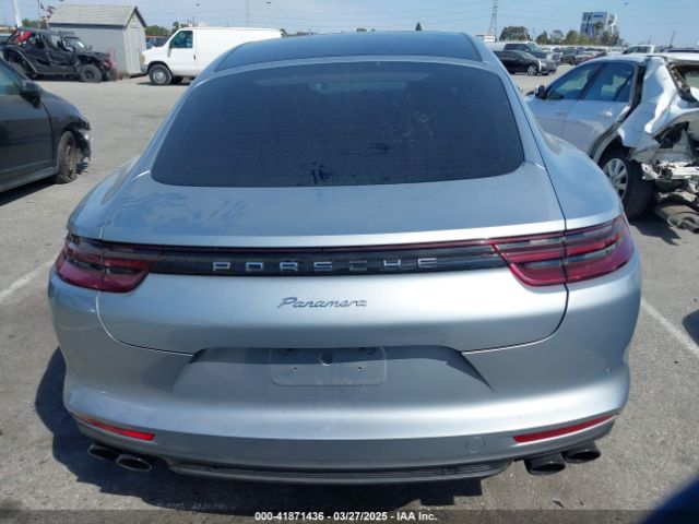 WP0AA2A76KL100470 Porsche PANAMERA 4