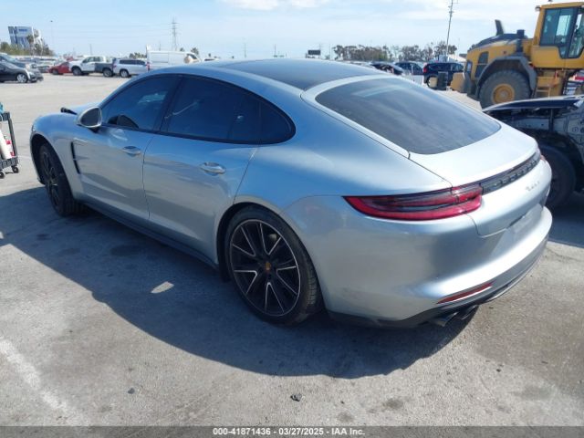WP0AA2A76KL100470 Porsche PANAMERA 4