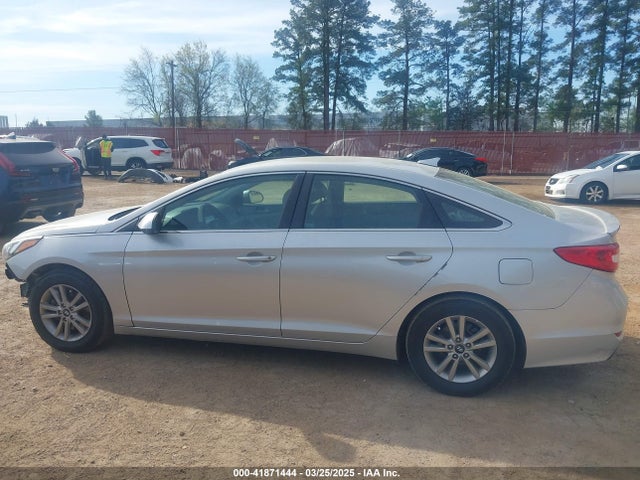5NPE24AFXGH342238 Hyundai SONATA SE