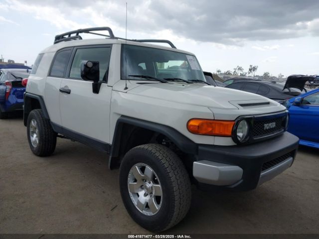 2014 TOYOTA FJ CRUISER JTEBU4BF7EK177741
