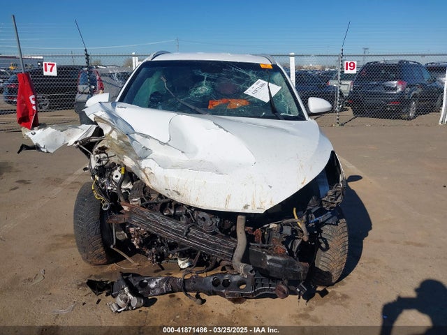 KM8J3CA42JU708190 Hyundai TUCSON SEL