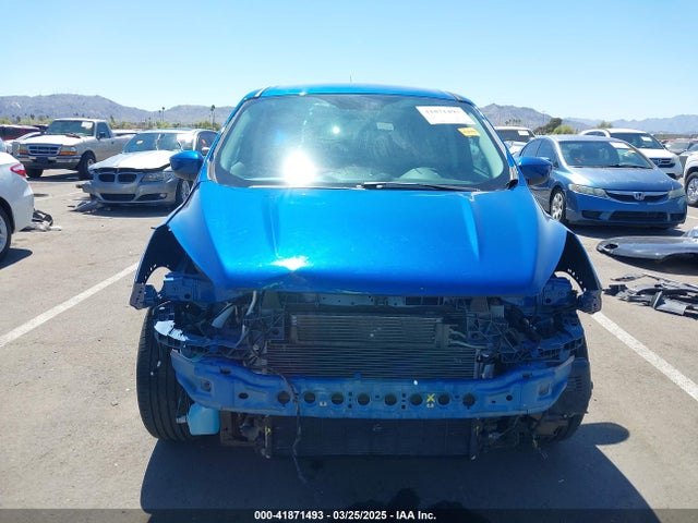 1FMCU0GD5HUC95171 Ford ESCAPE SE