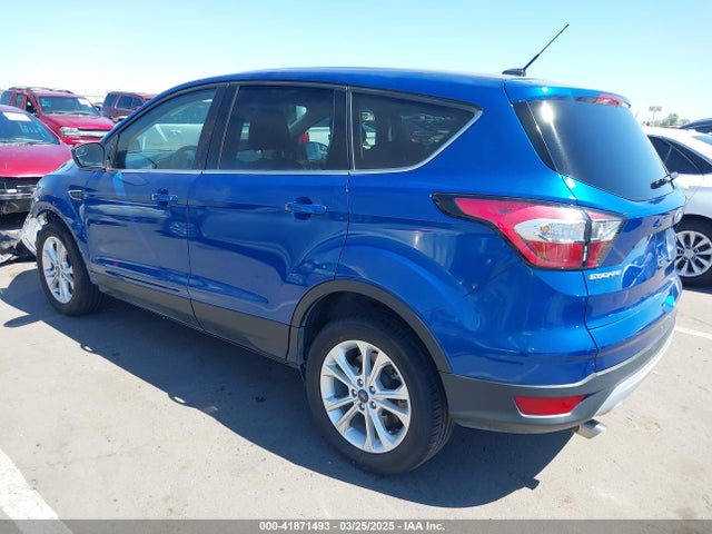 1FMCU0GD5HUC95171 Ford ESCAPE SE