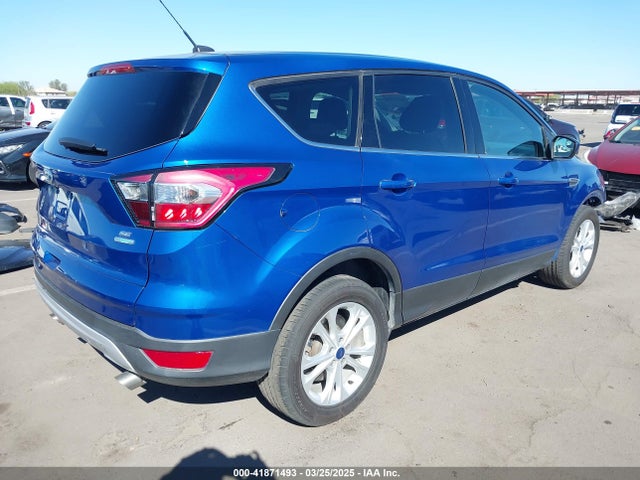 1FMCU0GD5HUC95171 Ford ESCAPE SE