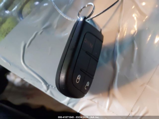 3C4NJCBBXJT467997 Jeep Compass Latitude Fwd