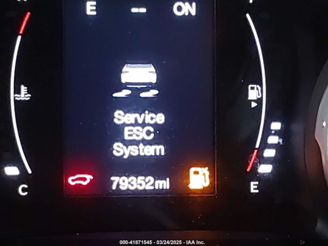 3C4NJCBBXJT467997 Jeep Compass Latitude Fwd