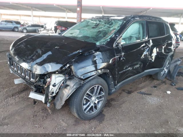 3C4NJCBBXJT467997 Jeep Compass Latitude Fwd