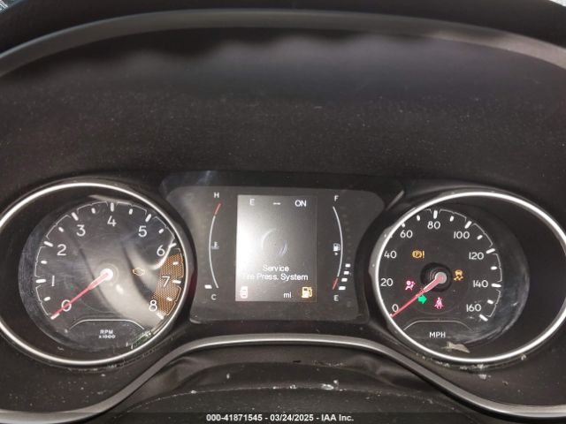 3C4NJCBBXJT467997 Jeep Compass Latitude Fwd
