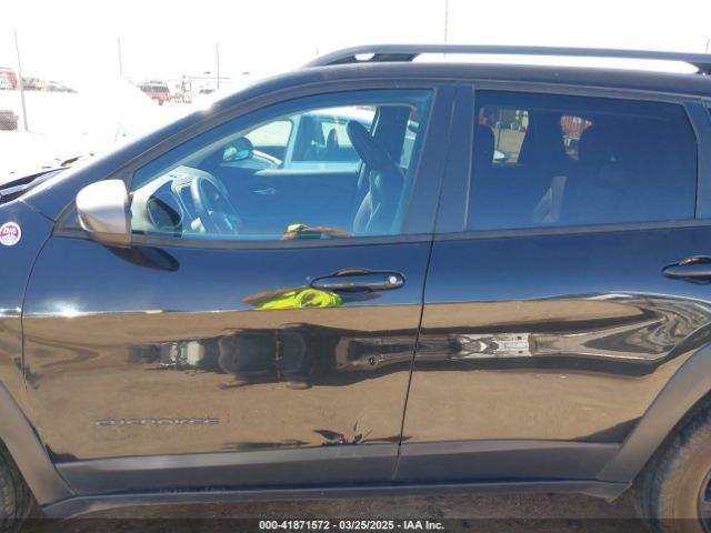 1C4PJMBS4FW736057 Jeep Cherokee Trailhawk