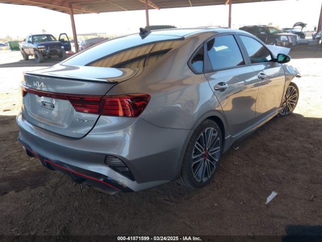 3KPF44AC2PE617853 KIA FORTE GT