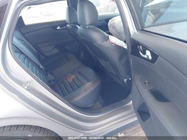 3KPF44AC2PE617853 KIA FORTE GT