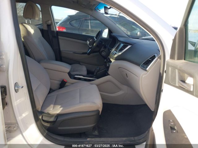 KM8J3CA4XJU608001 Hyundai TUCSON SEL