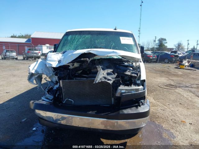 1GTW7AF73M1288323 GMC Savana Cargo Rwd 2500 Regular Wheelbase Work Van