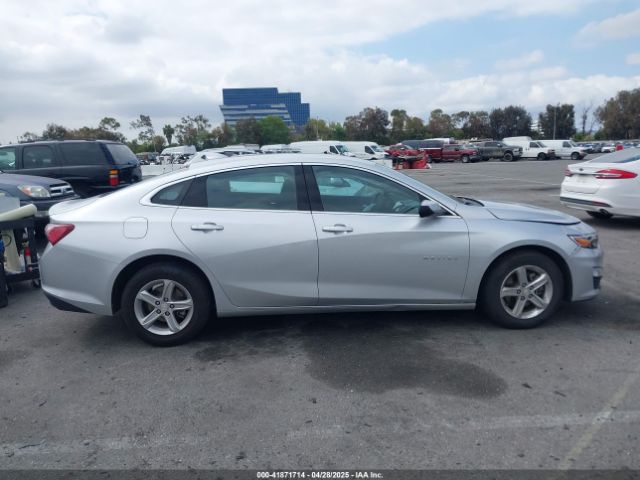 1G1ZD5ST3NF177137 Chevrolet Malibu Fwd Lt