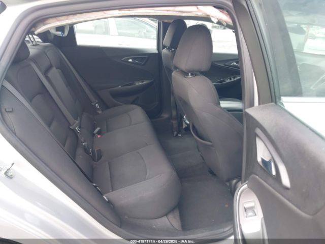 1G1ZD5ST3NF177137 Chevrolet Malibu Fwd Lt