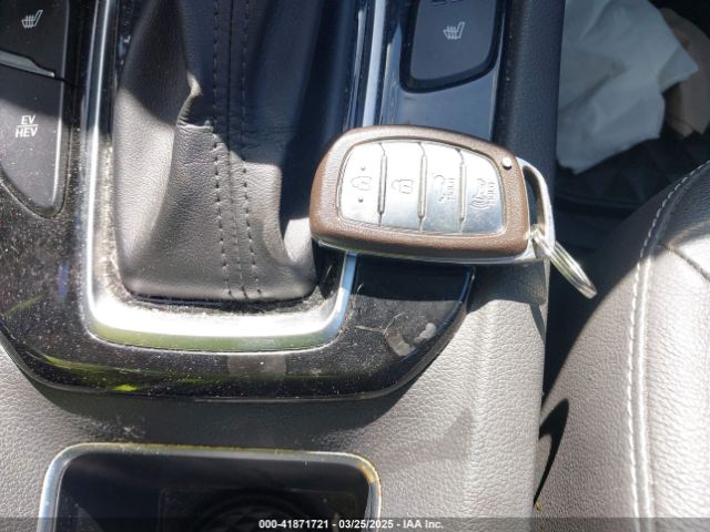 2019 HYUNDAI IONIQ PLUG-IN HYBRID KMHC75LD2KU125982 Photo 10