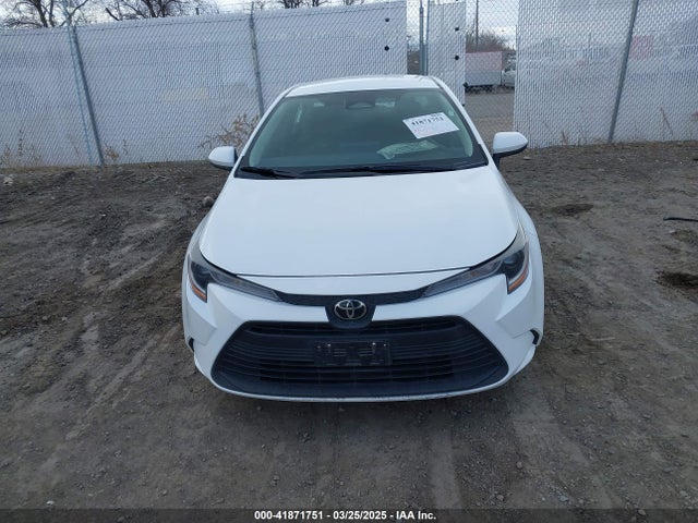 5YFB4MDE4RP111180 Toyota COROLLA LE