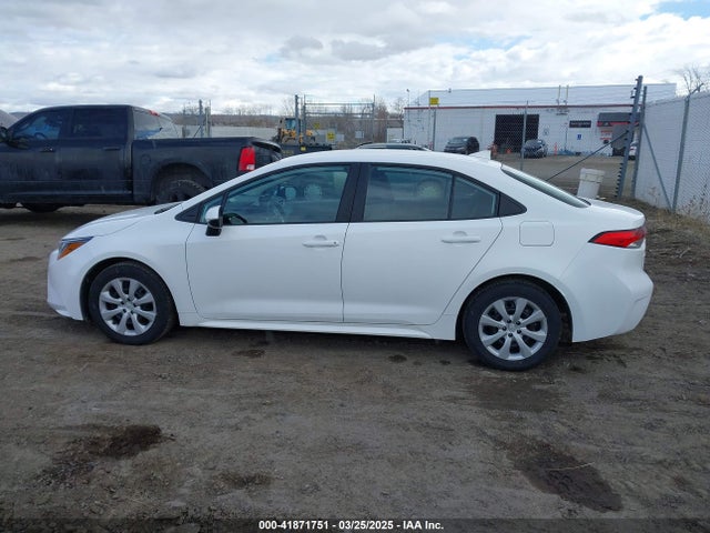 5YFB4MDE4RP111180 Toyota COROLLA LE