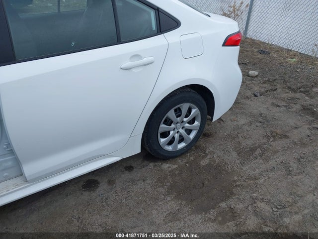 5YFB4MDE4RP111180 Toyota COROLLA LE