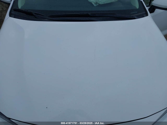 5YFB4MDE4RP111180 Toyota COROLLA LE