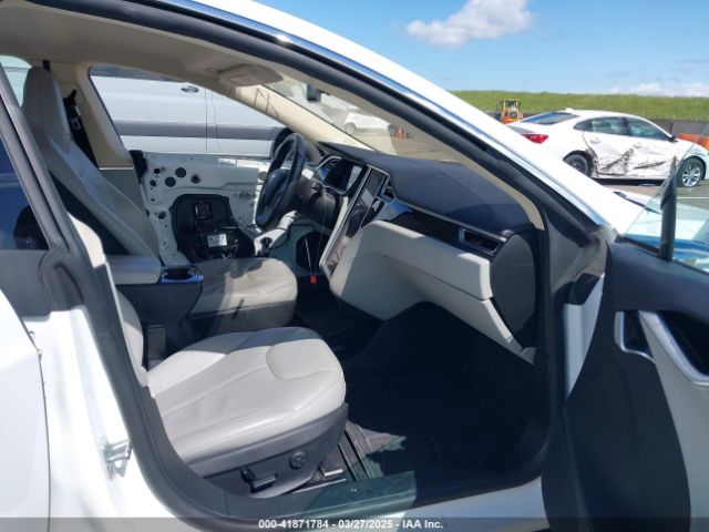 5YJSA1H10EFP56526 Tesla Model S P85