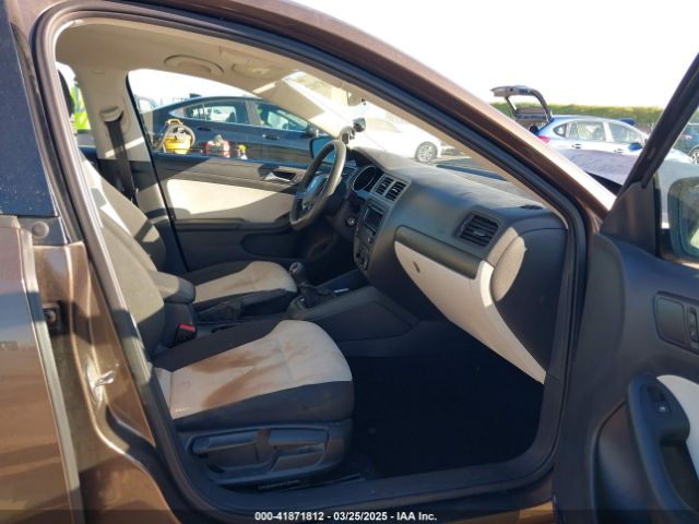 3VW1K7AJ8FM260230 Volkswagen Jetta 2.0l S
