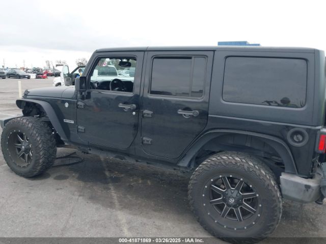 1C4BJWDG0HL610412 Jeep Wrangler Unlimited Sport