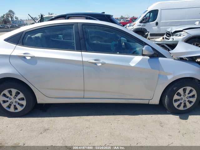 KMHCT4AE1GU965566 Hyundai ACCENT SE