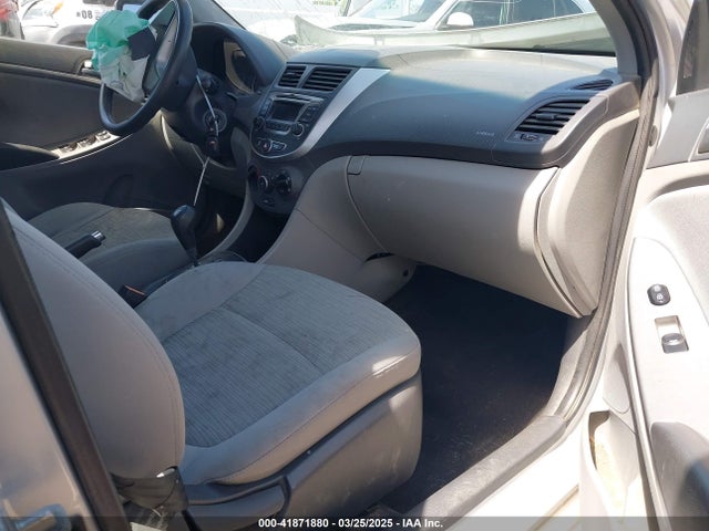KMHCT4AE1GU965566 Hyundai ACCENT SE